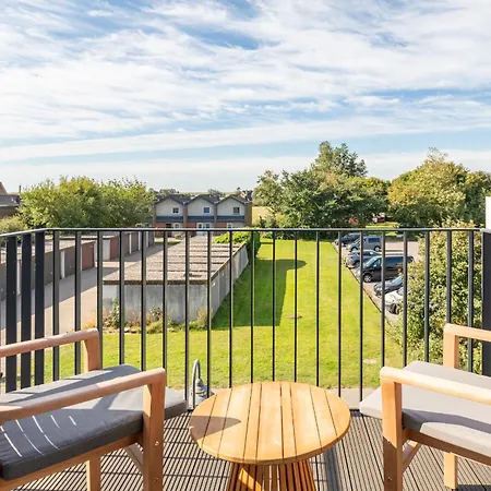 Apartmenthaus Vor Den Halligen Sandbank De Luxe